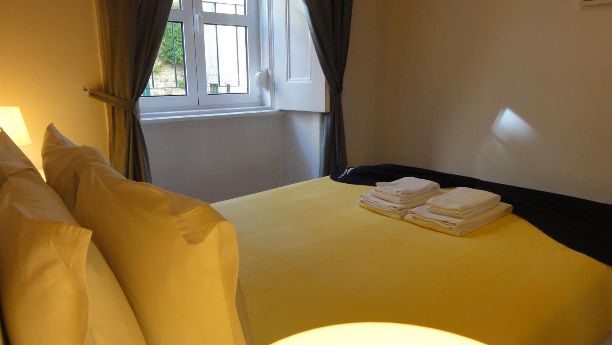 Campo Santana Apartment Lisbon Bagian luar foto