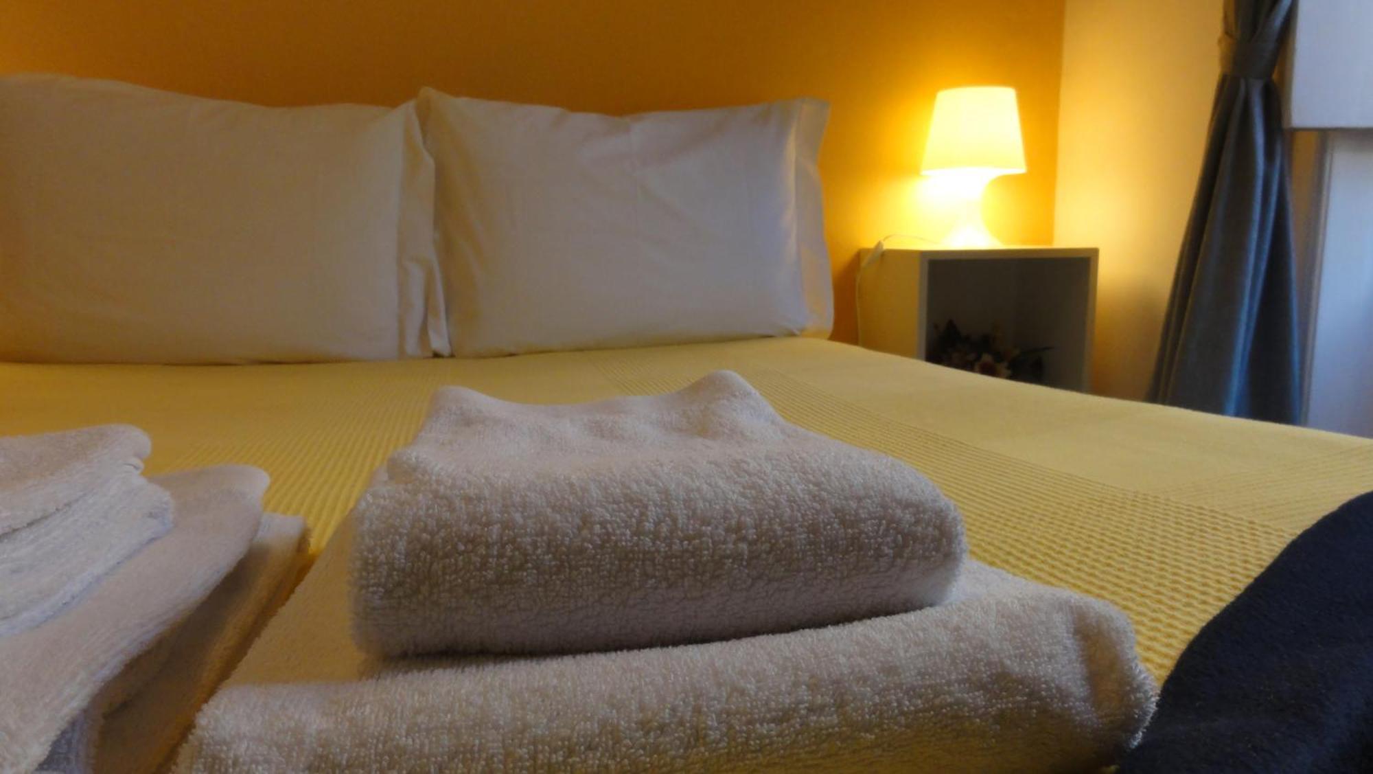 Campo Santana Apartment Lisbon Bagian luar foto