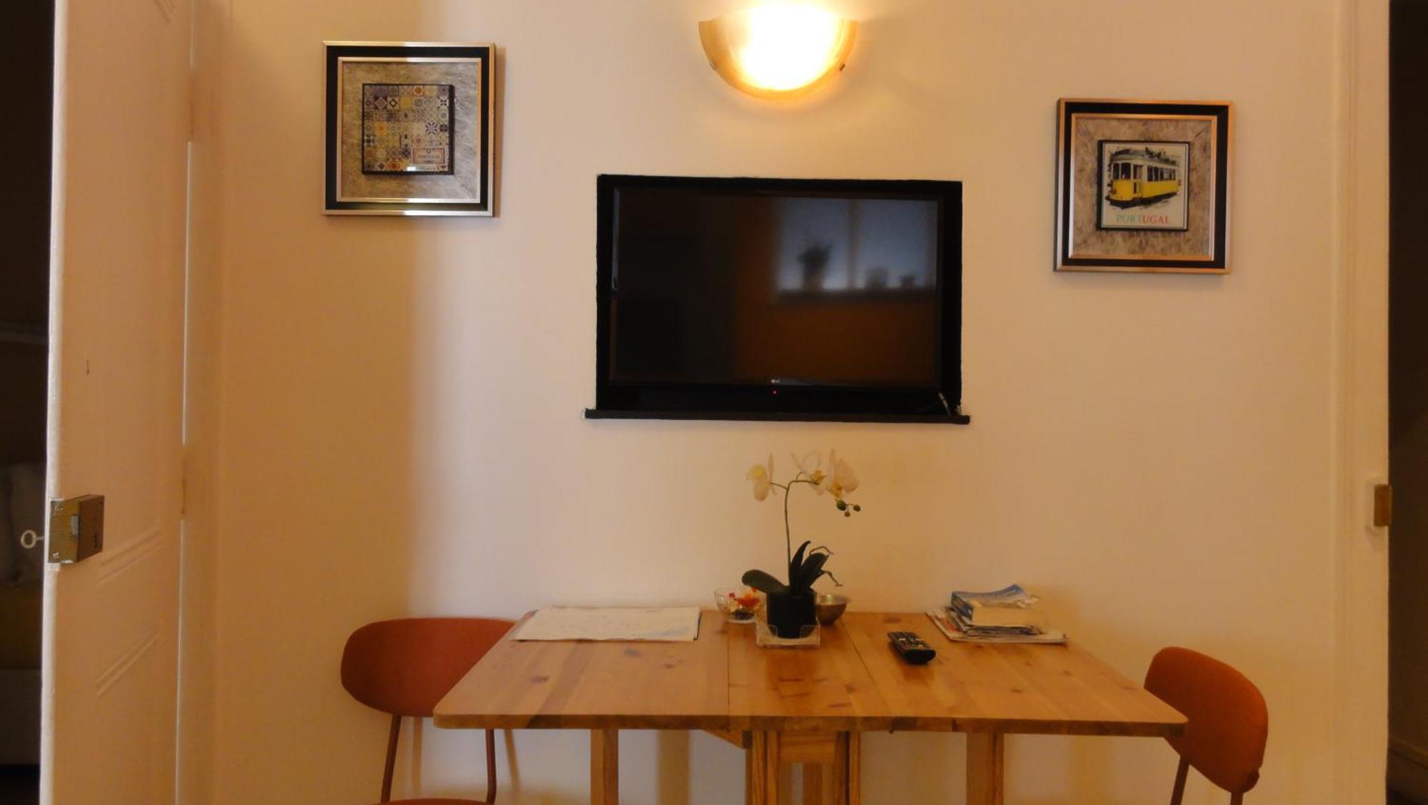 Campo Santana Apartment Lisbon Bagian luar foto